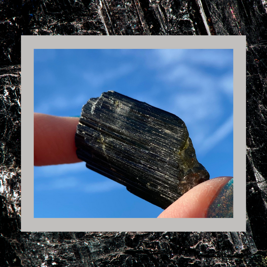 Black tourmaline: meaning, healing properties and more