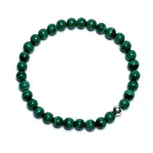 Load image into Gallery viewer, Green gemstone bracelet
