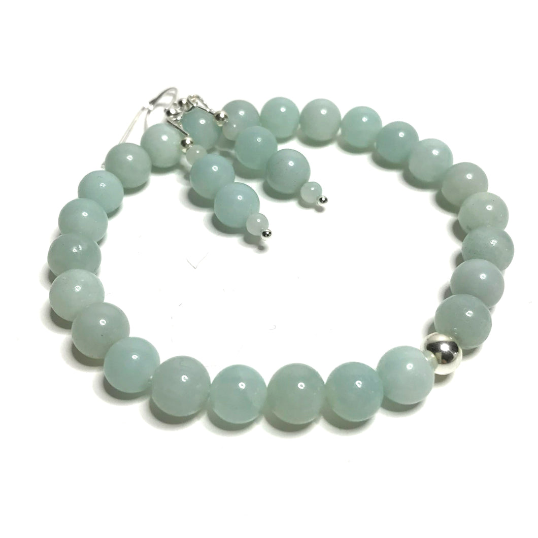 Amazonite beaded bracelet with a matching pain of dangle earrings